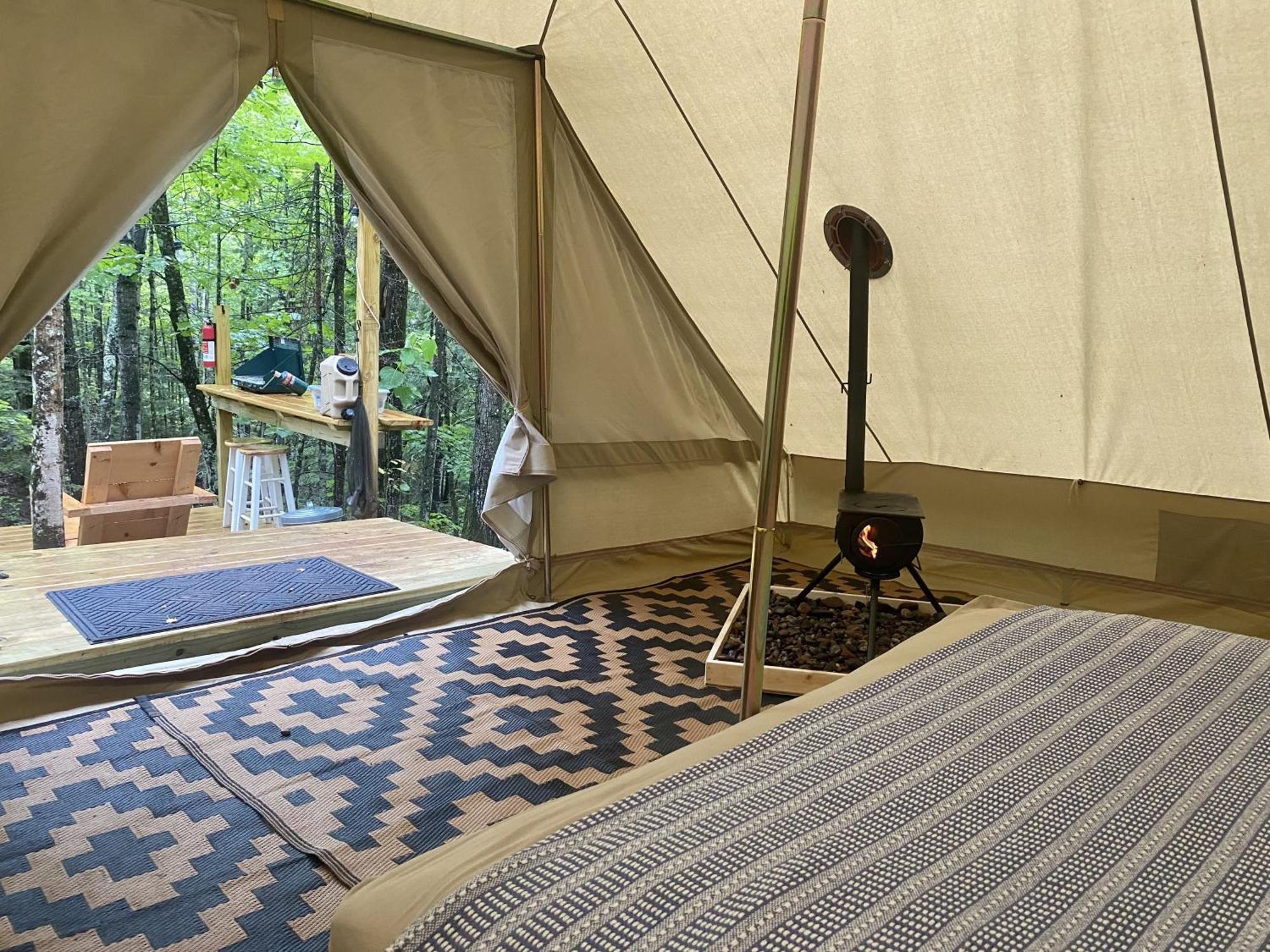 Luxury tent Sailor Springs Glamping Bayfield